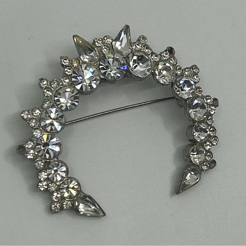 H Pomerantz & Co New York Crescent Moon Rhinestone Brooch Pin Missing Stones